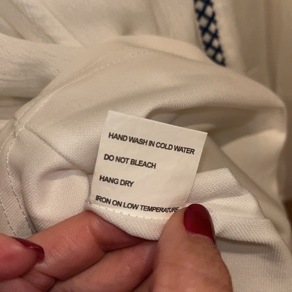 Solitaire white sleeveless with lace up neck & emodress size XS - Picture 8 of 12